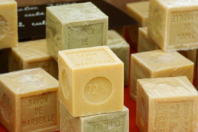 Le savon de Marseille : des vertus pour le corps et la maison